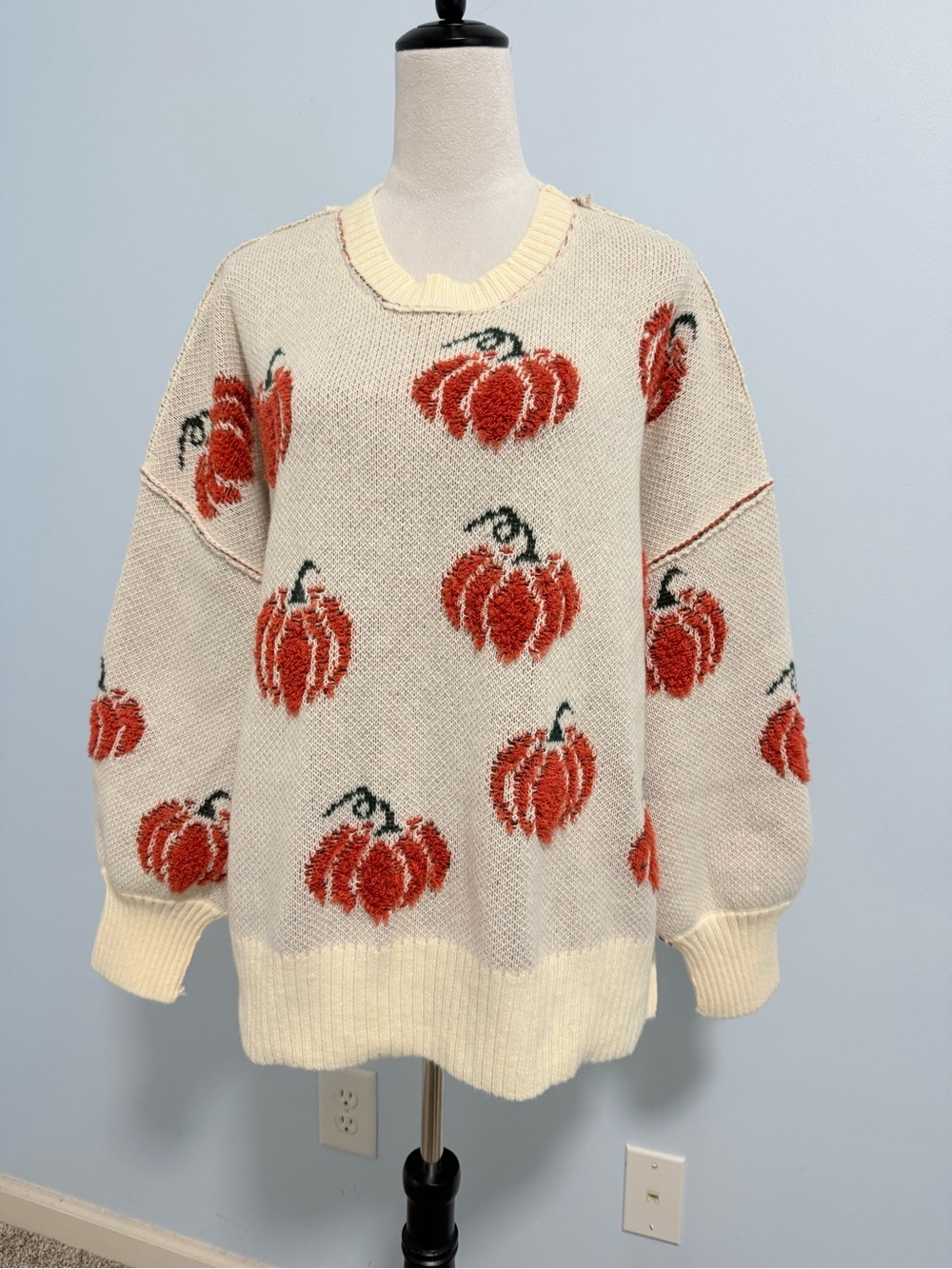 Fantastic Fawn Women’s S Pumpkin Sweater Oversized Fall Autumn Cream Orange